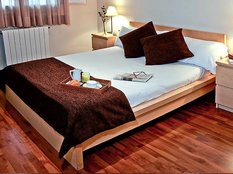 Apartamentos Turisticos Madanis L’Hospitalet de Llobregat Apartment