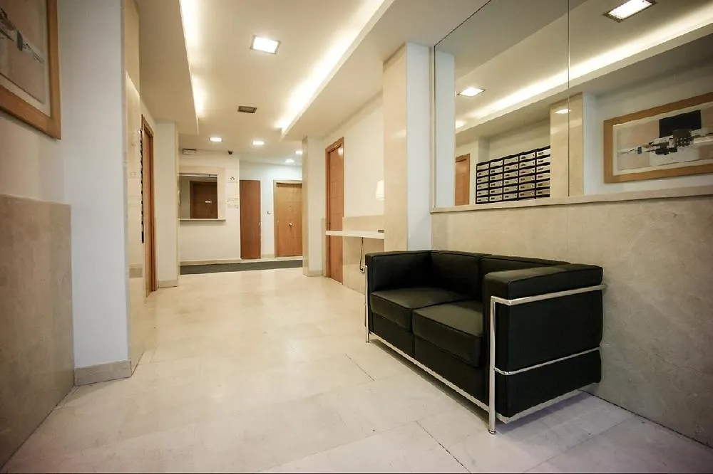 Apartamentos Turisticos Madanis L'Hospitalet de Llobregat 0*,