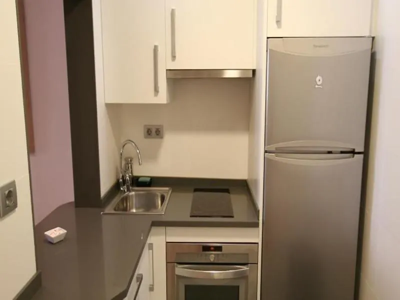 Apartamentos Turisticos Madanis L'Hospitalet de Llobregat