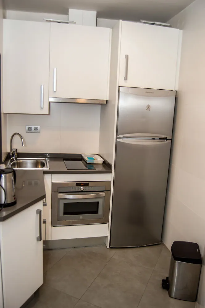 Apartamentos Turisticos Madanis Οσπιταλέτ ντε Λιοβρεγάτ