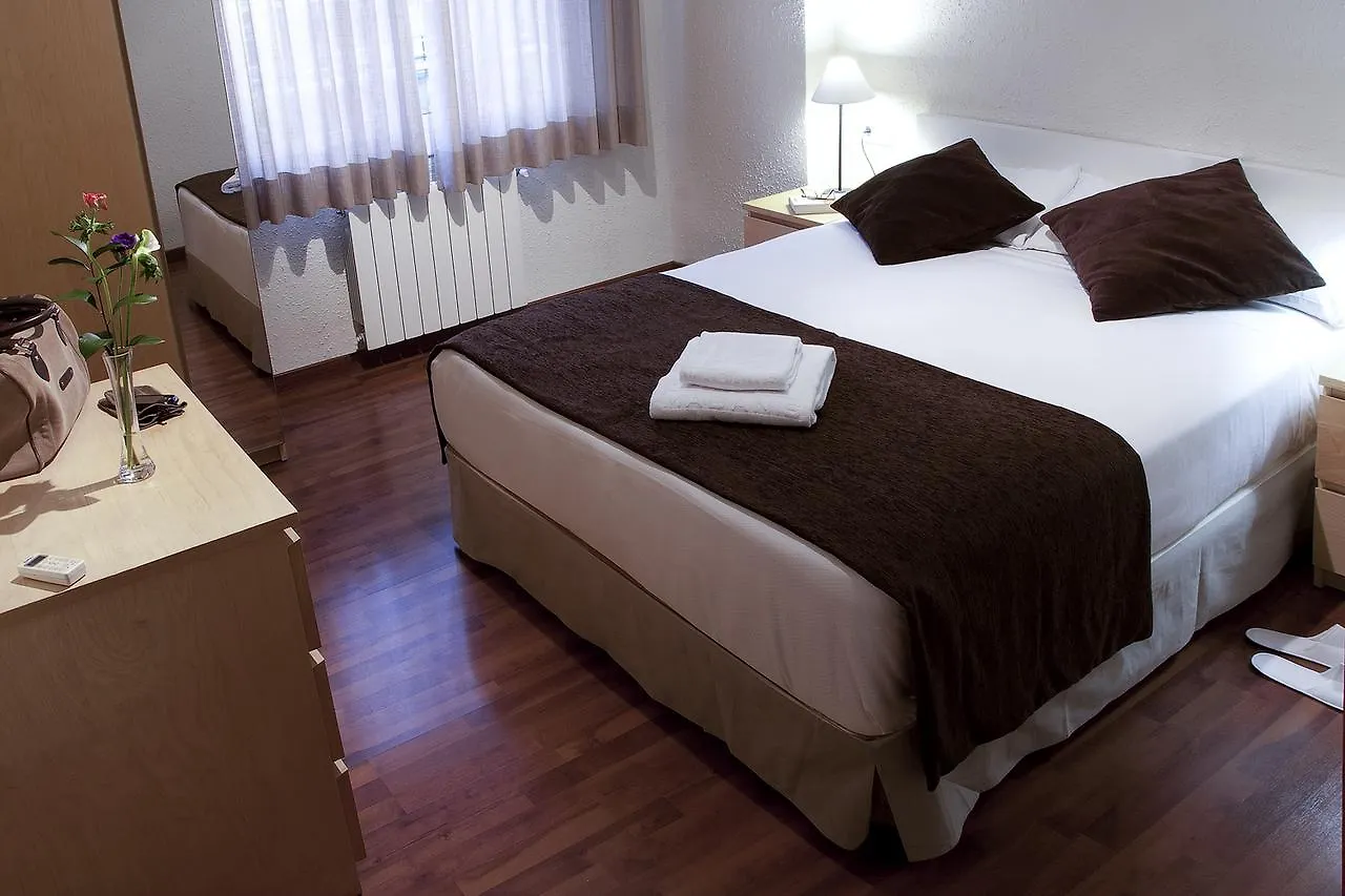 Apartamentos Turisticos Madanis L'Hospitalet de Llobregat Apartment