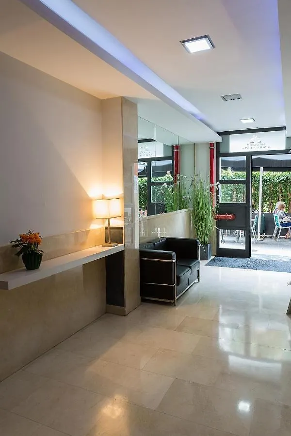Apartamentos Turisticos Madanis L'Hospitalet de Llobregat Apartment